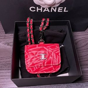 Chanel 2021 Quilted AirPod Pro Case w/Chain